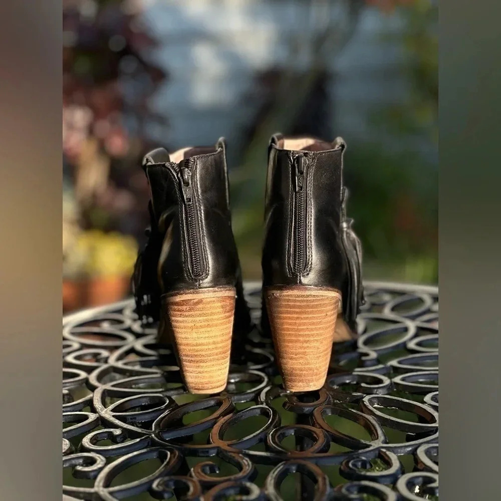 Seychelles — Black Leather Stacked Heel Ankle Boots - Picture 2 of 5